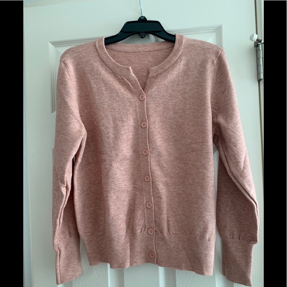 Women’s lightweight cardigan sweater